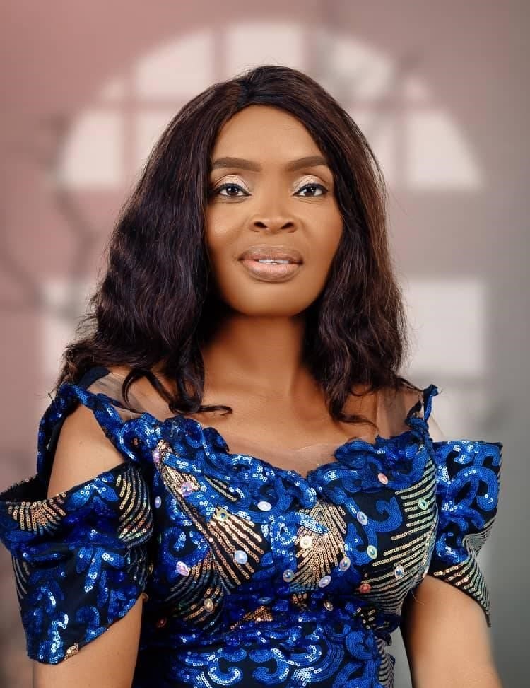 Hon. Engr. Jerry Ehiwarior Felicitates with The Vice Chairman of Ika South LGA, Hon. Mrs. Gloria-Amamosa Onyeagbor